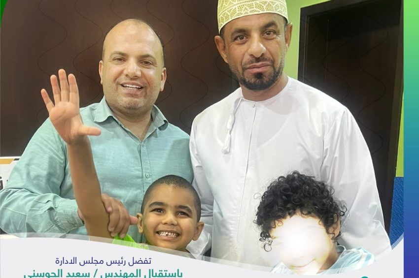 المهندس / سعيد الحوسني من المركز العربي يزور مركز إنماء للتربية الخاصة